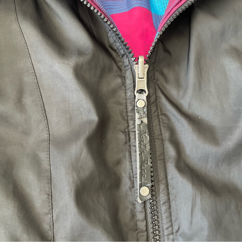 Reversible North Face Puffer Jacket - image 4